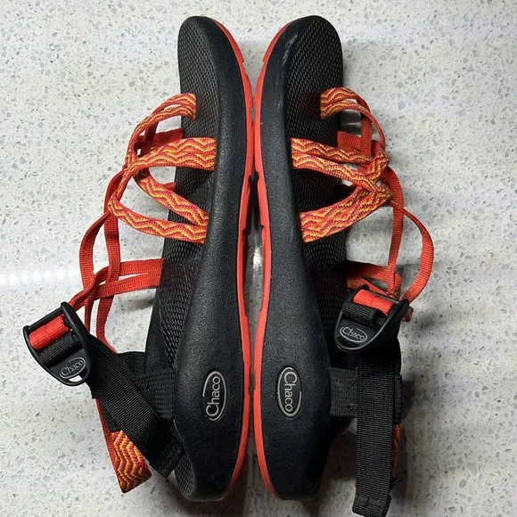 ☀️☀️ Chaco Sandals ☀️☀️ - Picture 5 of 7